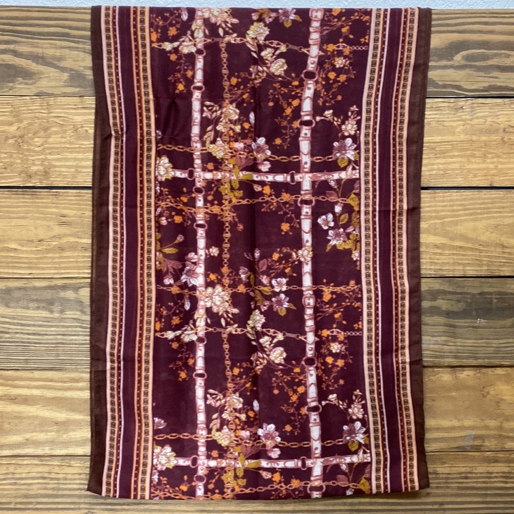 Cato Scarf š§£ - Picture 4 of 6